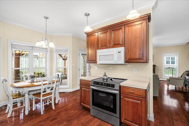 2496 Eastway Drive, Lexington, KY 40503