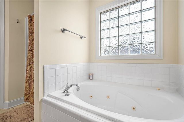 2496 Eastway Drive, Lexington, KY 40503