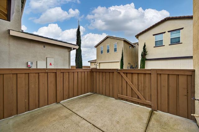 10853 Portico Cir, Rancho Cordova, CA 95670