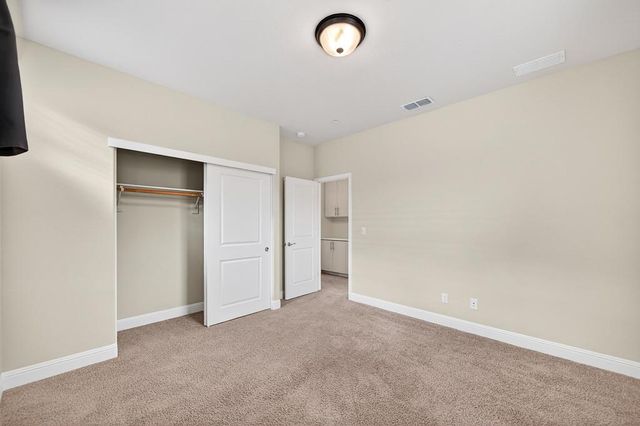 10853 Portico Cir, Rancho Cordova, CA 95670