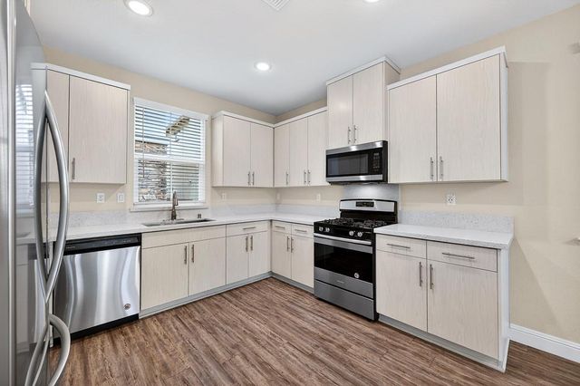 10853 Portico Cir, Rancho Cordova, CA 95670