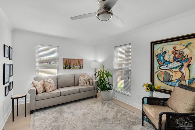 934 Aquamarine Dr, Gulf Breeze, FL 32563