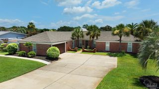 934 Aquamarine Dr, Gulf Breeze, FL 32563