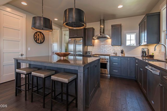 19238 Solomon Drive, Bend, OR 97702