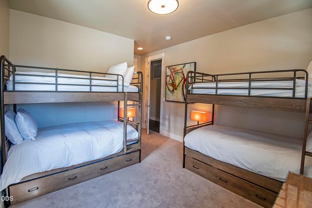 19238 Solomon Drive, Bend, OR 97702