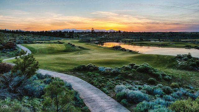 19238 Solomon Drive, Bend, OR 97702