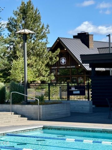 19238 Solomon Drive, Bend, OR 97702