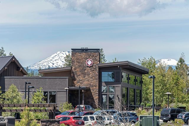 19238 Solomon Drive, Bend, OR 97702