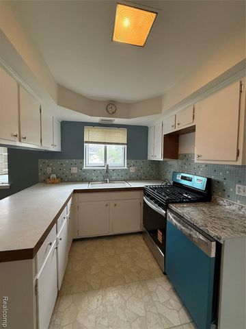 3622 Dawn Drive, Warren, MI 48092
