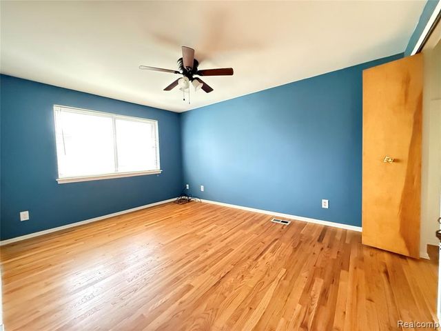 3622 Dawn Drive, Warren, MI 48092