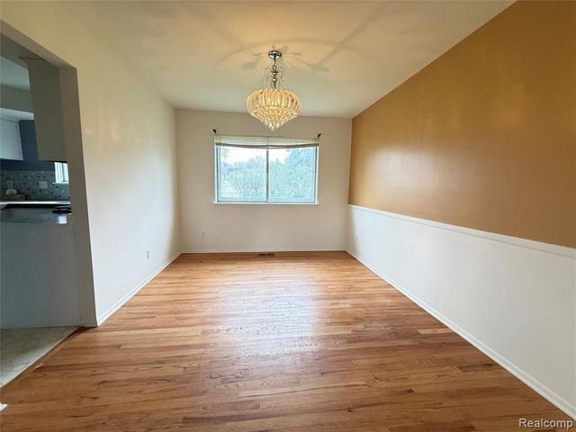 3622 Dawn Drive, Warren, MI 48092
