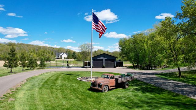 5211 Trading Post Trail S, Afton, MN 55001