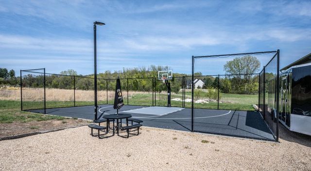 5211 Trading Post Trail S, Afton, MN 55001