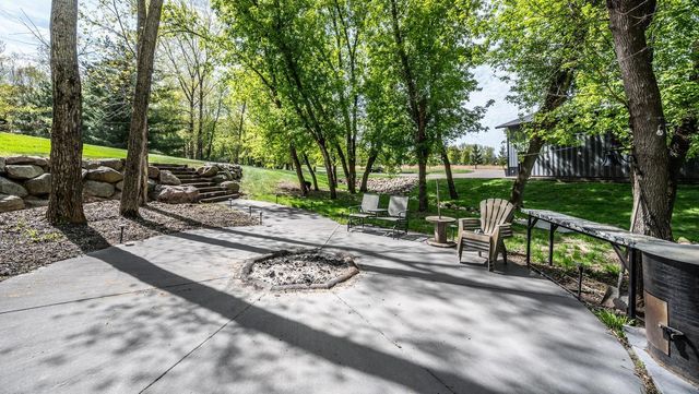 5211 Trading Post Trail S, Afton, MN 55001