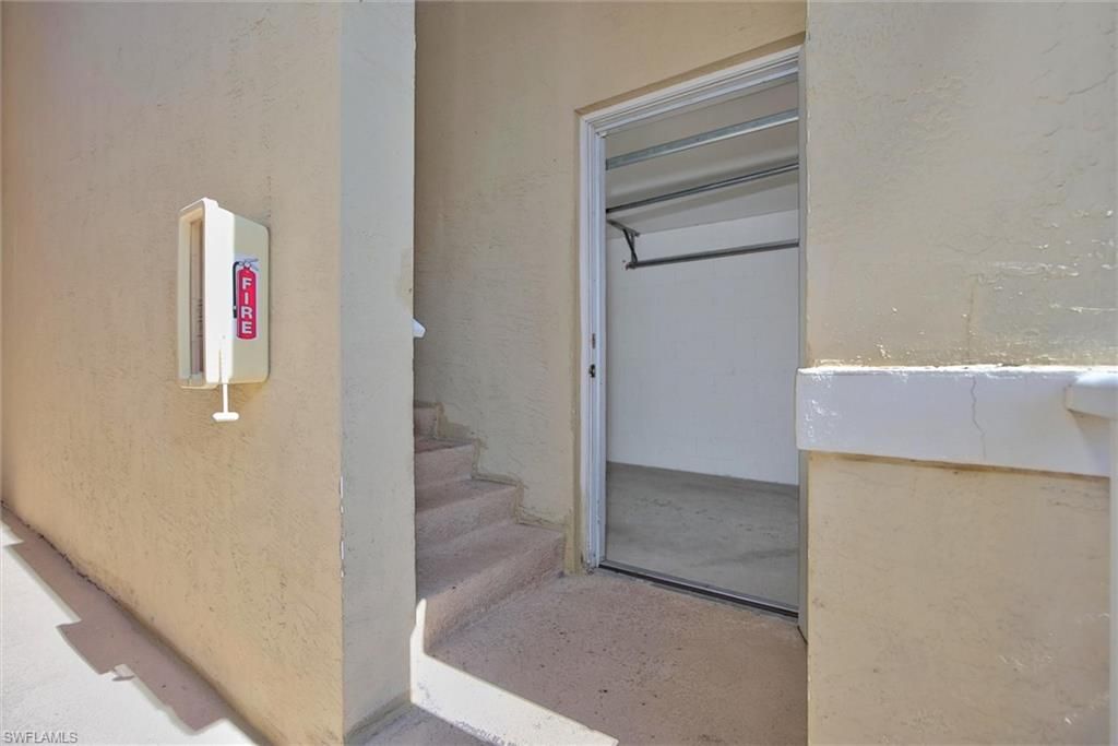 8521 Oakshade CIR 422, FORT MYERS, FL 33919 — photo 5