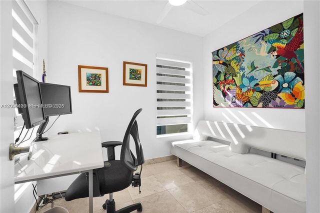 200 Washington Avenue 15, Miami Beach, FL 33139