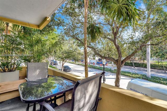 200 Washington Avenue 15, Miami Beach, FL 33139