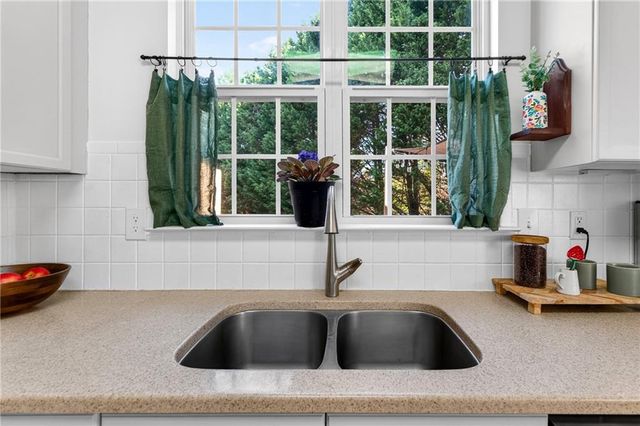 4638 Beacon Ridge Lane, Flowery Branch, GA 30542