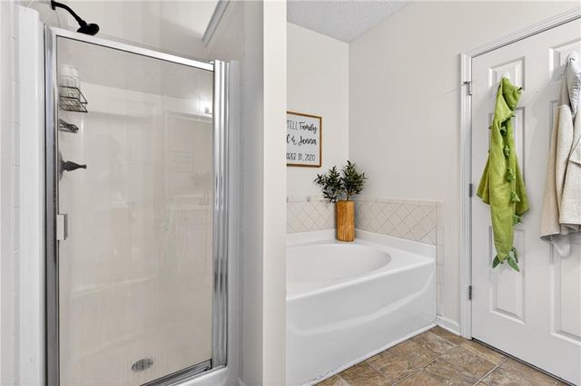 4638 Beacon Ridge Lane, Flowery Branch, GA 30542