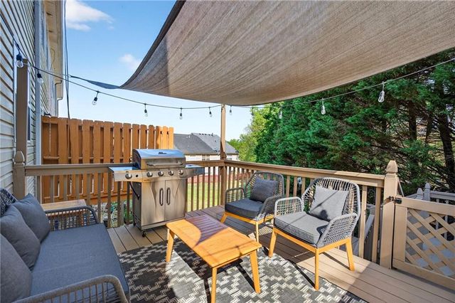 4638 Beacon Ridge Lane, Flowery Branch, GA 30542