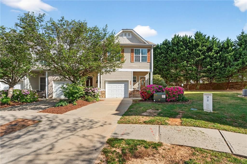 4638 Beacon Ridge Lane, Flowery Branch, GA 30542