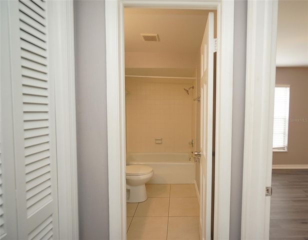 10330 CARROLLWOOD LANE 94, Tampa, FL 33618