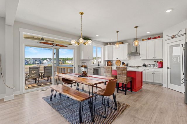 12623 Manchester Drive, Grand Haven, MI 49417