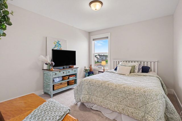 12623 Manchester Drive, Grand Haven, MI 49417