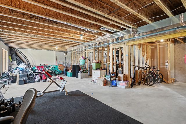 12623 Manchester Drive, Grand Haven, MI 49417