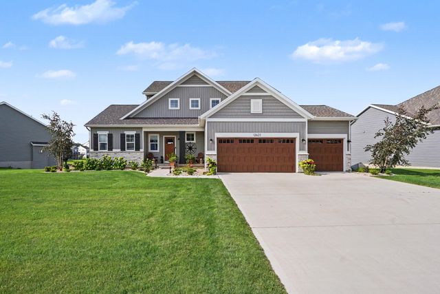 12623 Manchester Drive, Grand Haven, MI 49417