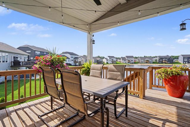 12623 Manchester Drive, Grand Haven, MI 49417