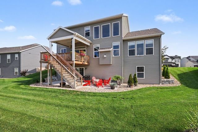 12623 Manchester Drive, Grand Haven, MI 49417