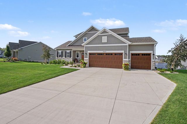 12623 Manchester Drive, Grand Haven, MI 49417