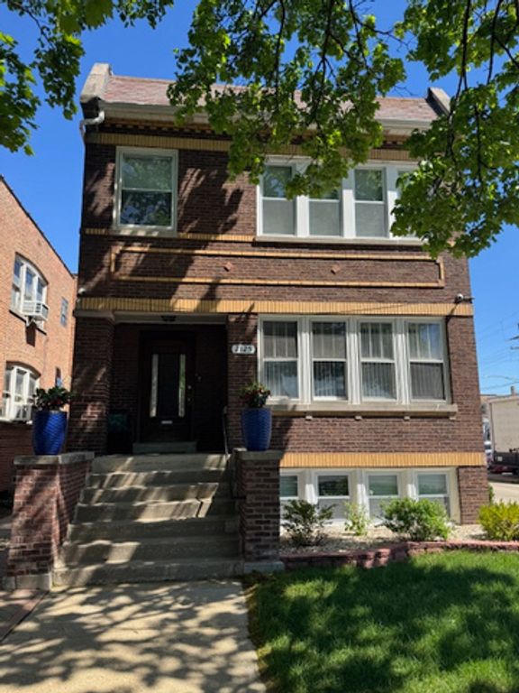 2125 Wesley Avenue 2, Berwyn, IL 60402