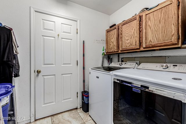 6931 E Cam Garcia, Sierra Vista, AZ 85650