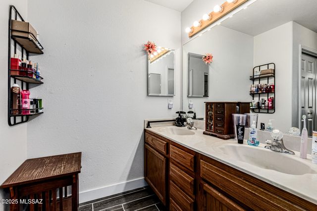 6931 E Cam Garcia, Sierra Vista, AZ 85650