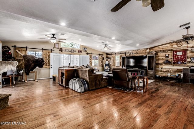 6931 E Cam Garcia, Sierra Vista, AZ 85650