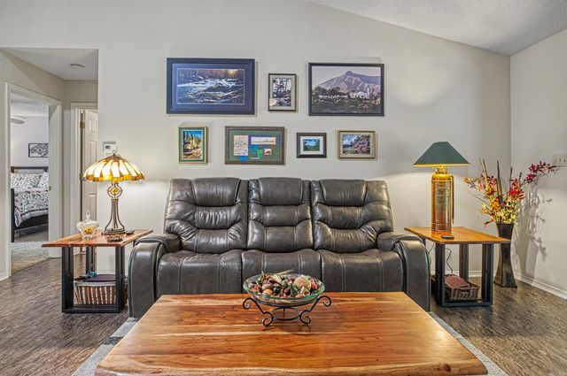 11 Alicante Ln, Hot Springs, AR 71909