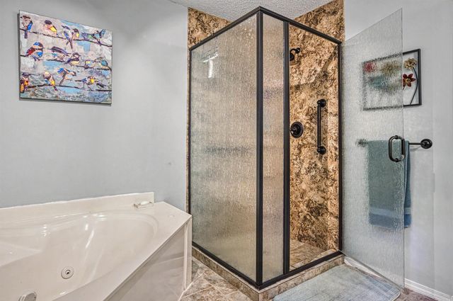 11 Alicante Ln, Hot Springs, AR 71909