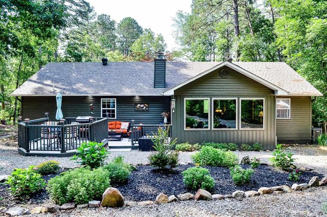 11 Alicante Ln, Hot Springs, AR 71909