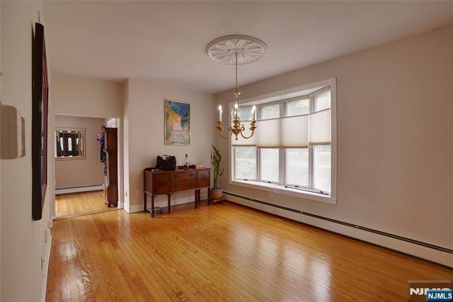 941 Edgewater Avenue, Ridgefield, NJ 07657