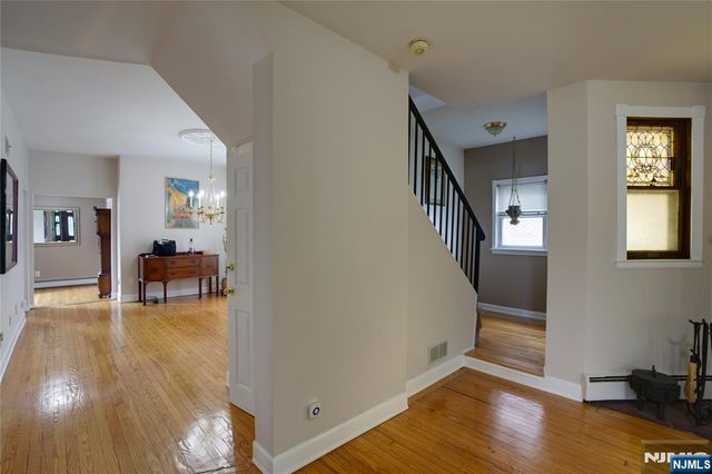 941 Edgewater Avenue, Ridgefield, NJ 07657