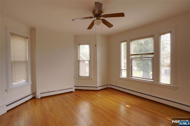 941 Edgewater Avenue, Ridgefield, NJ 07657