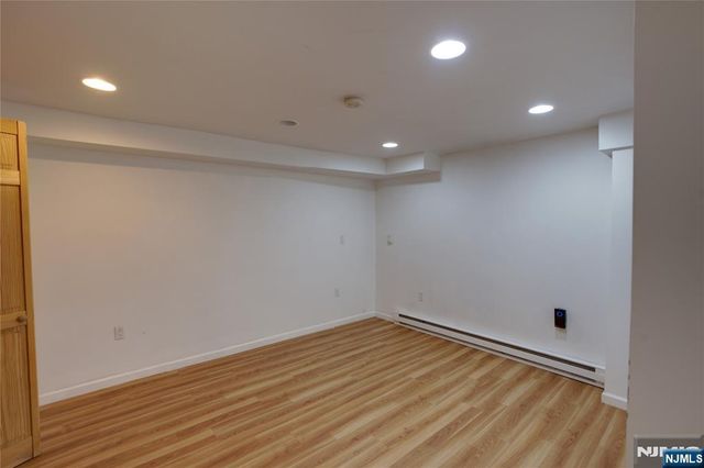 941 Edgewater Avenue, Ridgefield, NJ 07657