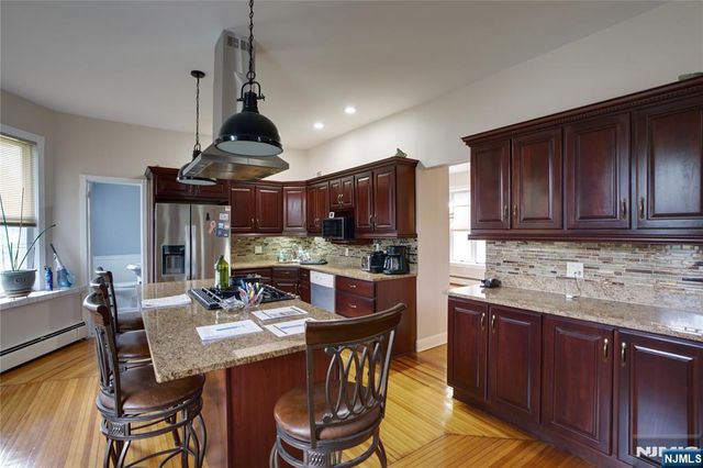 941 Edgewater Avenue, Ridgefield, NJ 07657