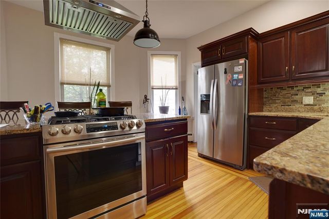 941 Edgewater Avenue, Ridgefield, NJ 07657