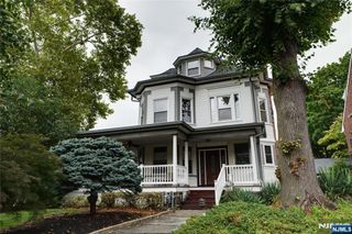 941 Edgewater Avenue, Ridgefield, NJ 07657