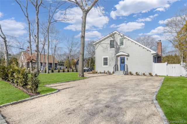 1 Lynnwood Court, Hampton Bays, NY 11946