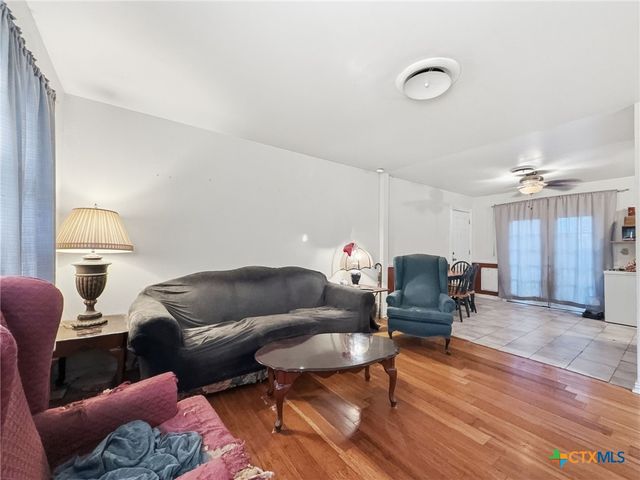 2506 Live Oak Drive, Copperas Cove, TX 76522