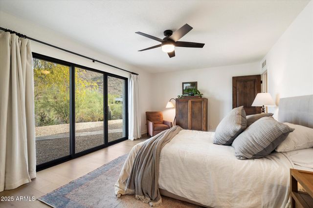 9249 N 40TH Street, Phoenix, AZ 85028